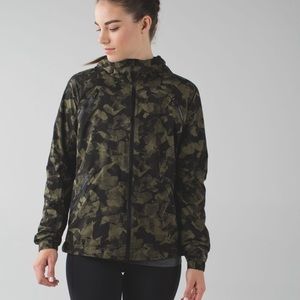 Lululemon Rise and Shine Jacket II in Jungle Camo